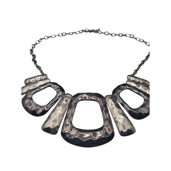Style & Co Hammered Necklace Silver toned Alloy 17" L - Picture 3 of 6